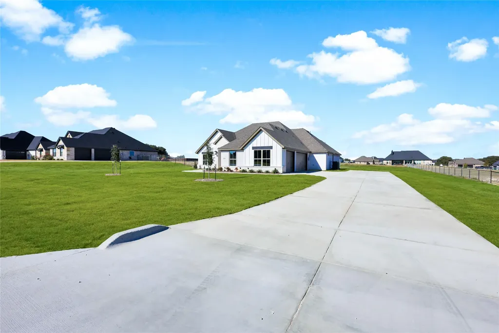 1061 Uplift Drive Weatherford TX 76087