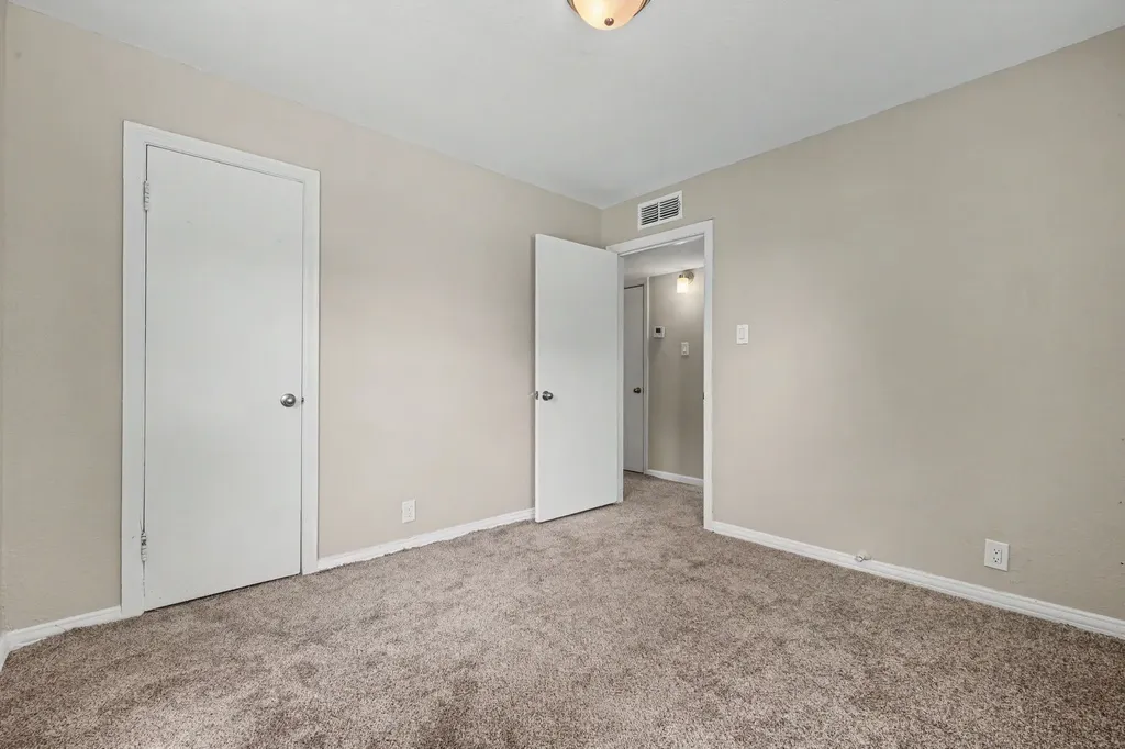 1906 SE 15th Avenue Mineral Wells TX 76067