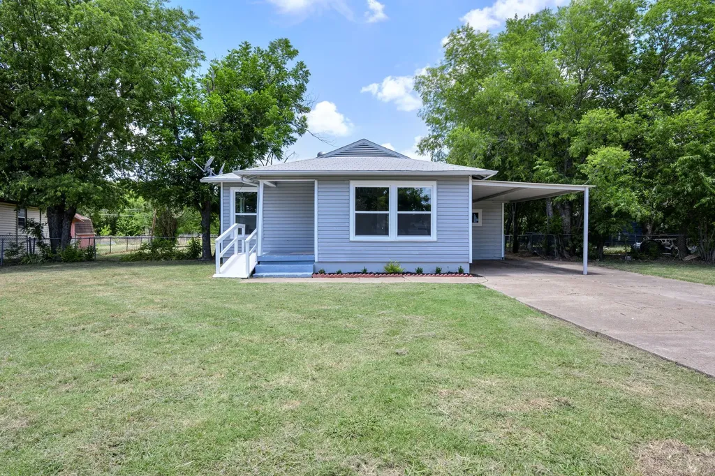 1906 SE 15th Avenue Mineral Wells TX 76067