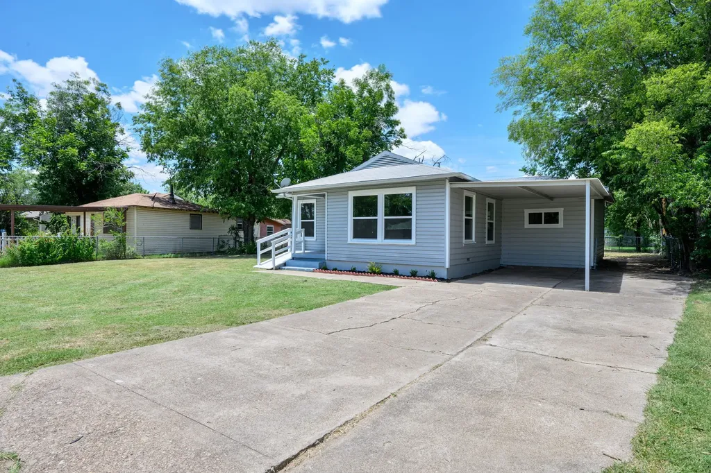 1906 SE 15th Avenue Mineral Wells TX 76067