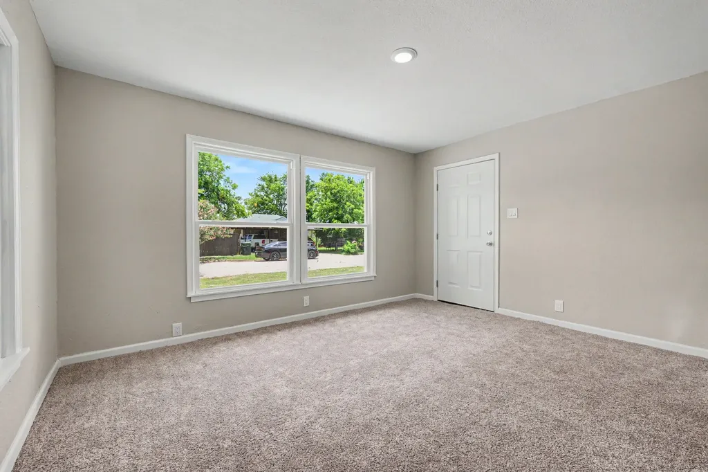 1906 SE 15th Avenue Mineral Wells TX 76067