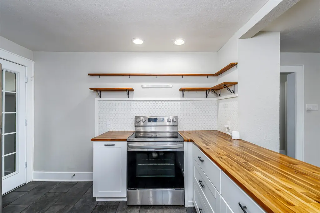 214 Churchill Road Fort Worth TX 76114