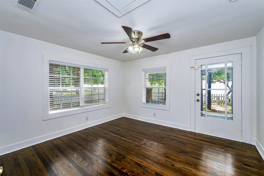 214 Churchill Road Fort Worth TX 76114