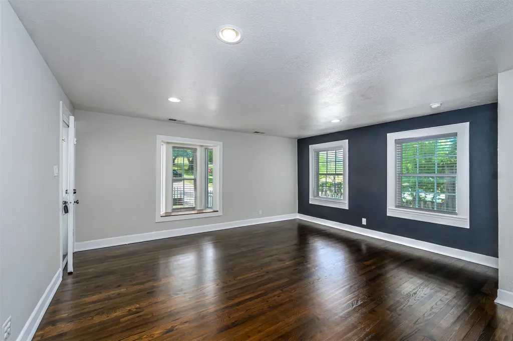 214 Churchill Road Fort Worth TX 76114