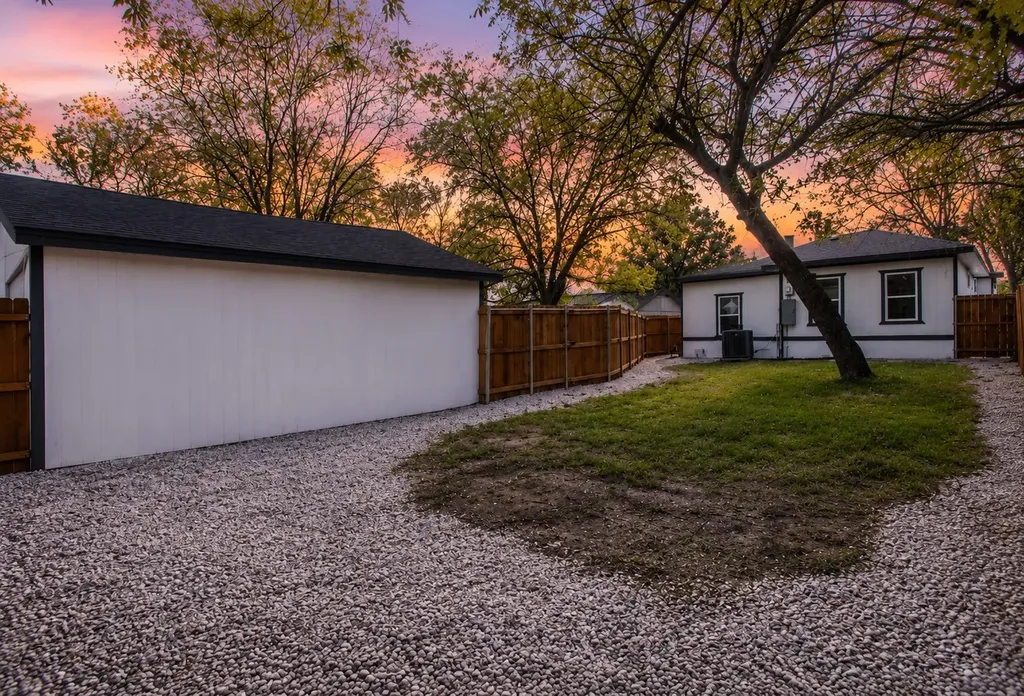 1407 Georgia Avenue Dallas TX 75216