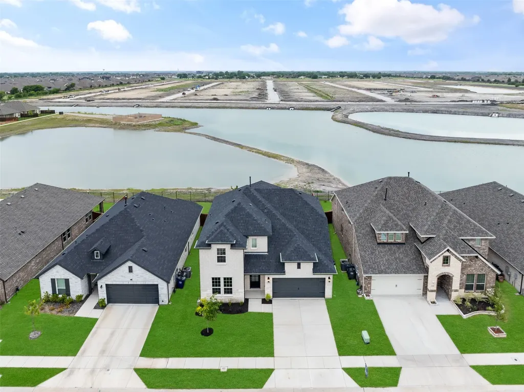 2136 Martins Pond Road Forney TX 75126