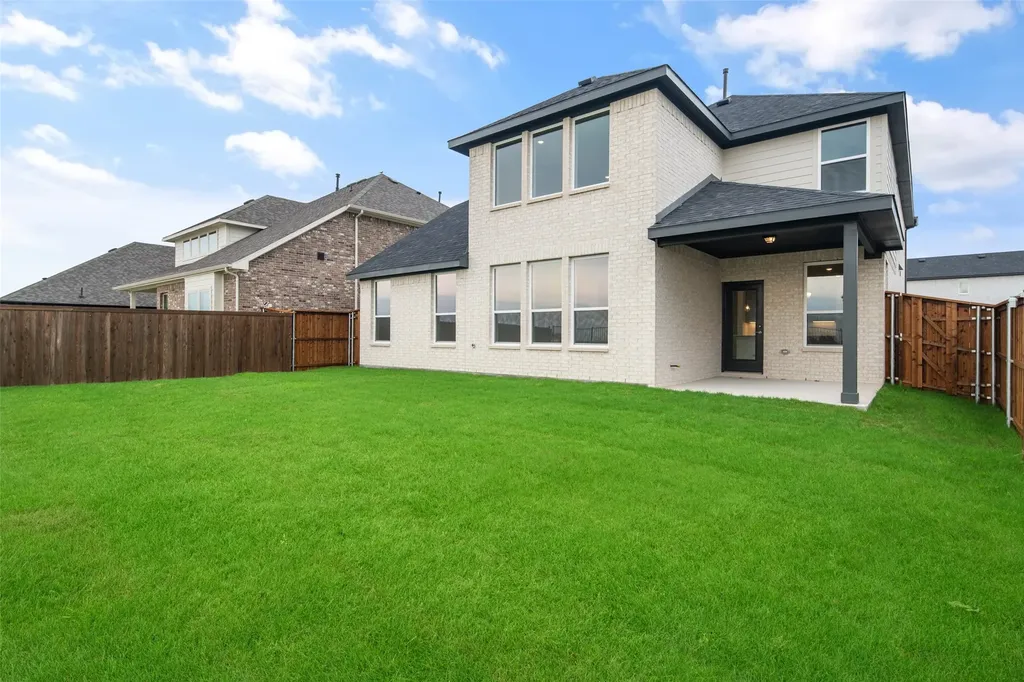 2136 Martins Pond Road Forney TX 75126