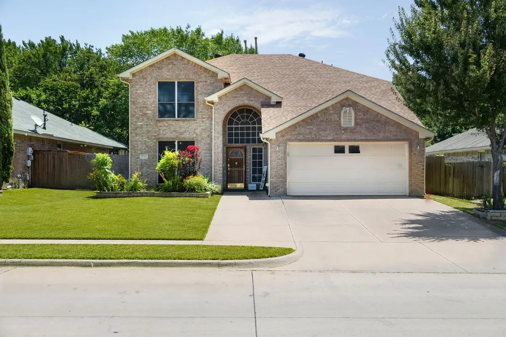 3348 Autumn View Drive Grand Prairie TX 75050