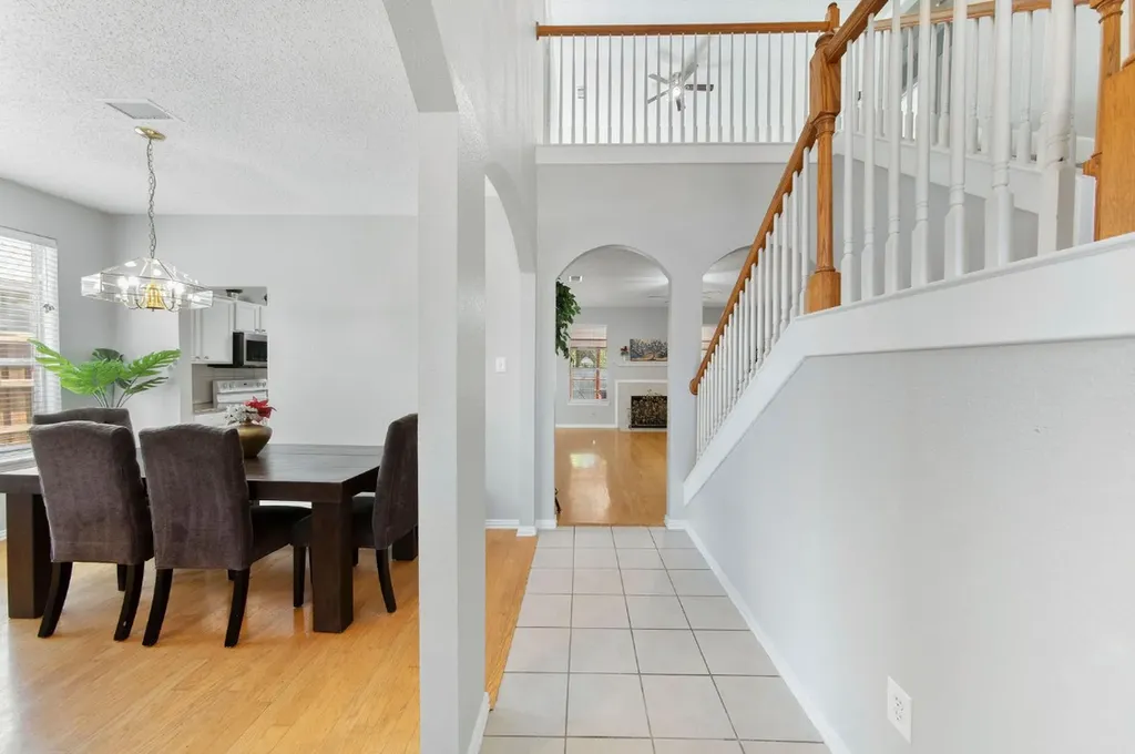 3348 Autumn View Drive Grand Prairie TX 75050
