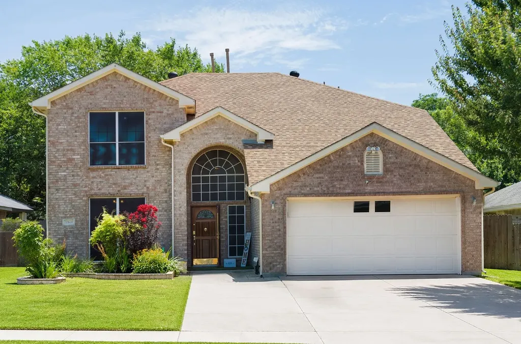 3348 Autumn View Drive Grand Prairie TX 75050