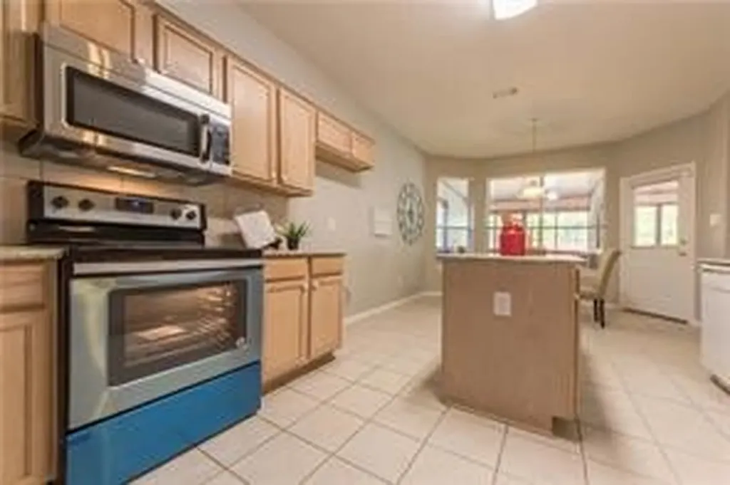 3348 Autumn View Drive Grand Prairie TX 75050