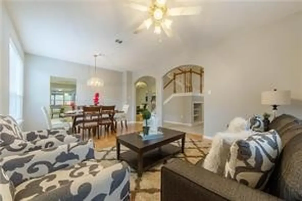 3348 Autumn View Drive Grand Prairie TX 75050