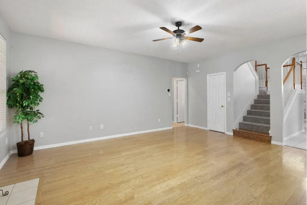 3348 Autumn View Drive Grand Prairie TX 75050