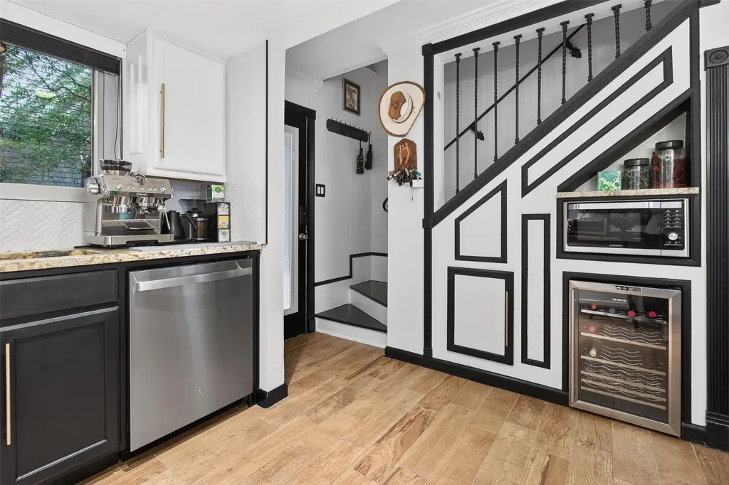2702 Douglas Avenue Dallas TX 75219