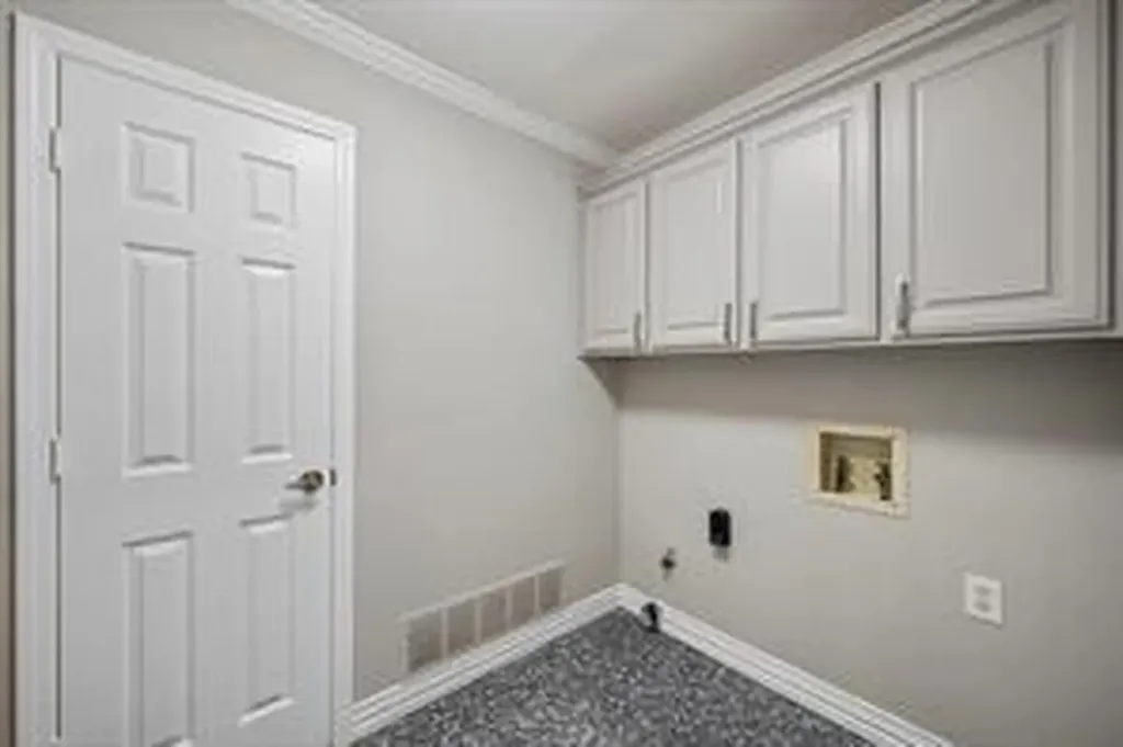 1921 Briarwood Drive Grand Prairie TX 75050