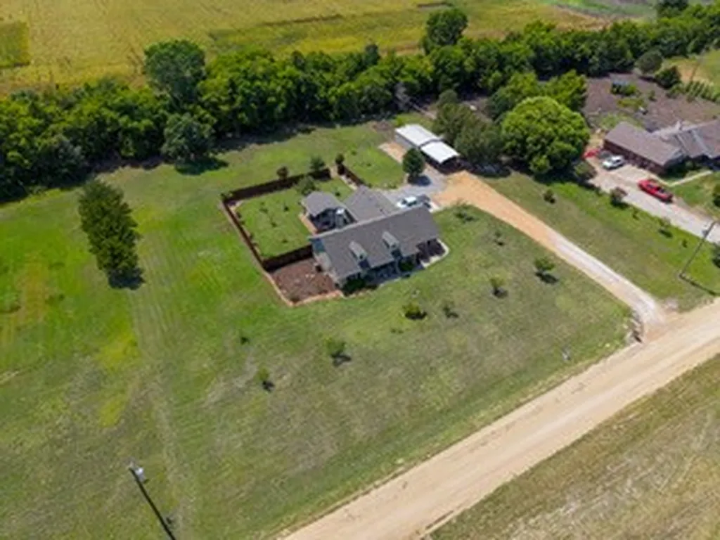 119 Harli Drive Trenton TX 75490