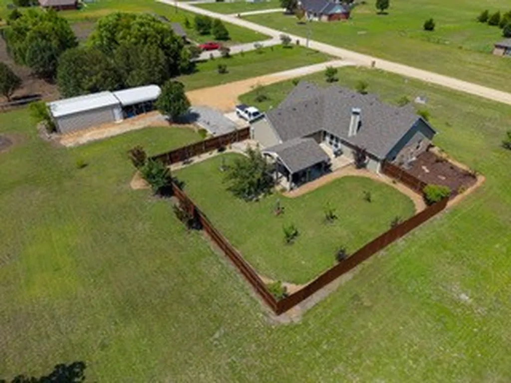 119 Harli Drive Trenton TX 75490