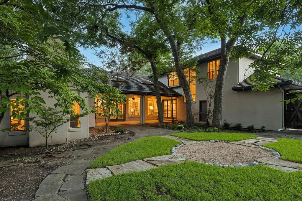 8732 Arbor Park Court Dallas TX 75243