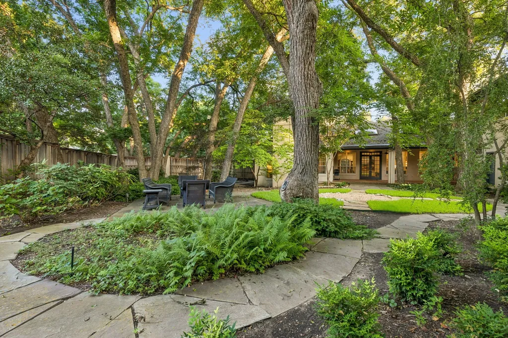 8732 Arbor Park Court Dallas TX 75243