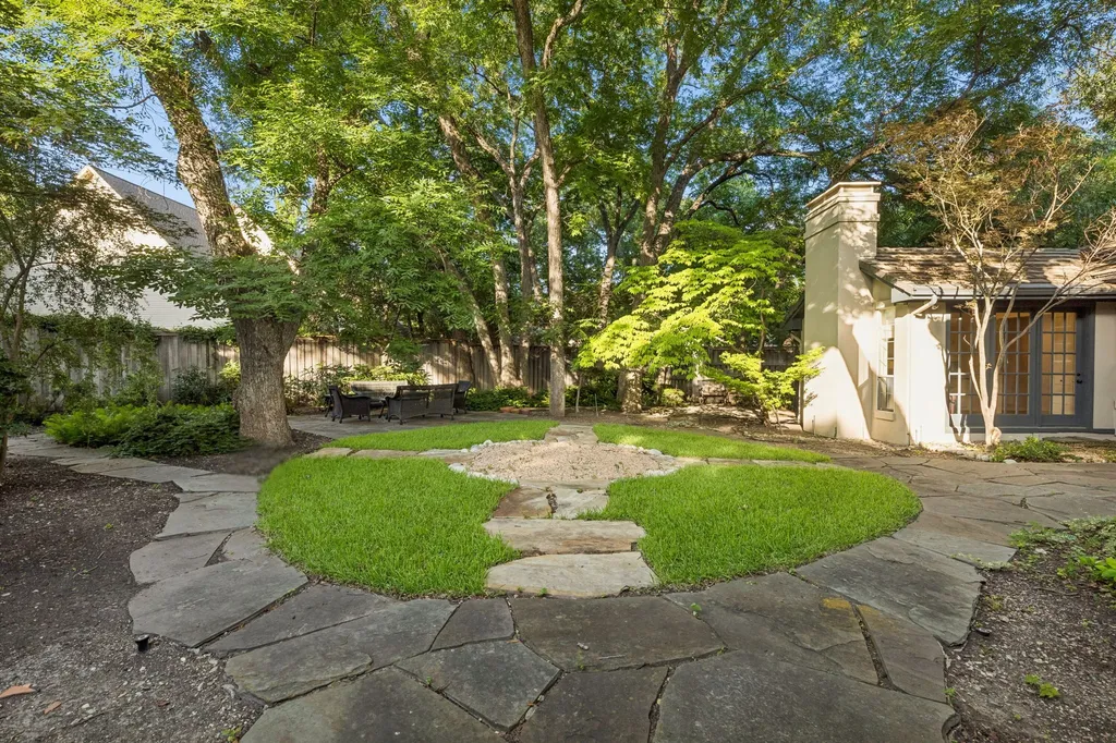 8732 Arbor Park Court Dallas TX 75243