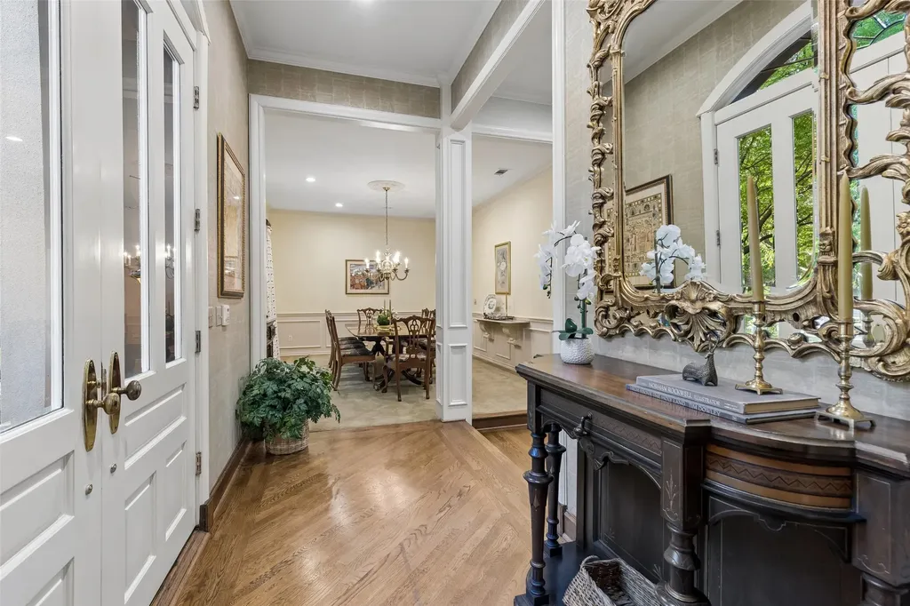 8732 Arbor Park Court Dallas TX 75243