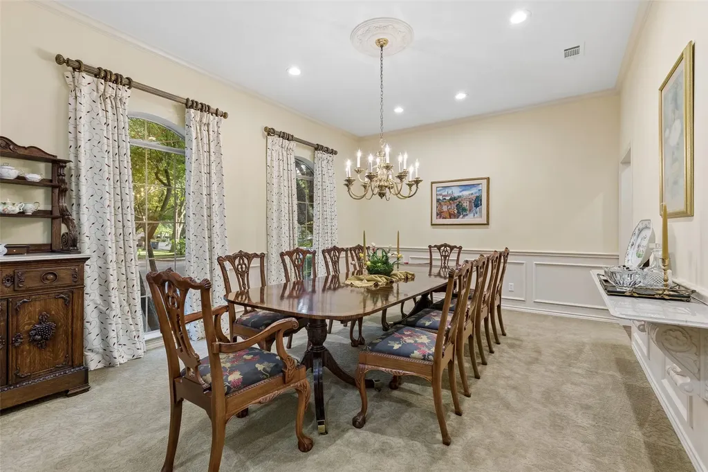 8732 Arbor Park Court Dallas TX 75243