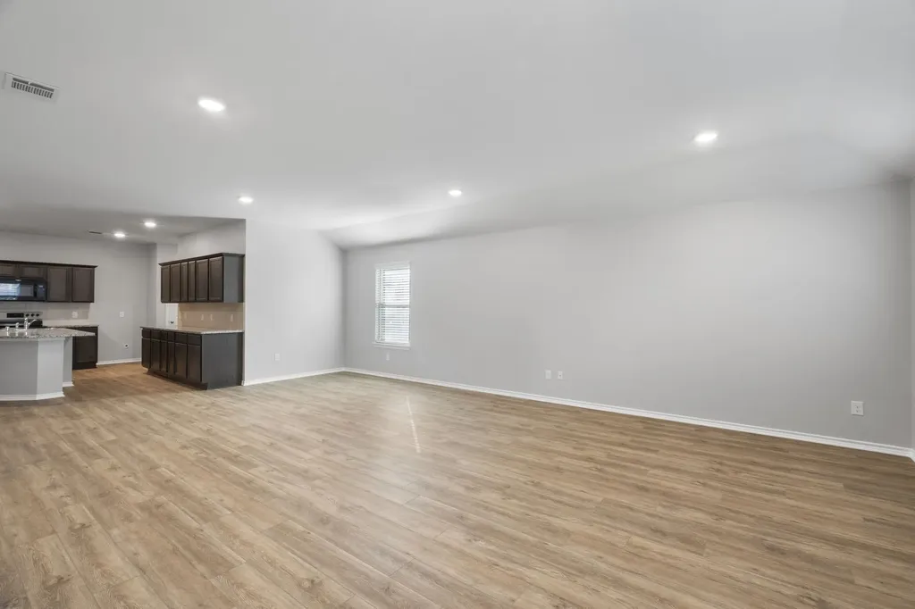806 Meadow Wood Lane Princeton TX 75407