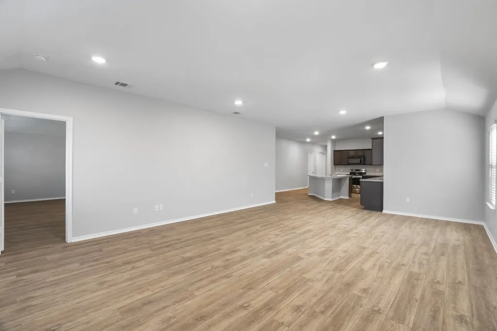 806 Meadow Wood Lane Princeton TX 75407
