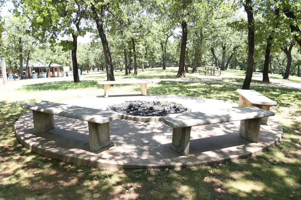 329 Stratford Drive Hurst TX 76054