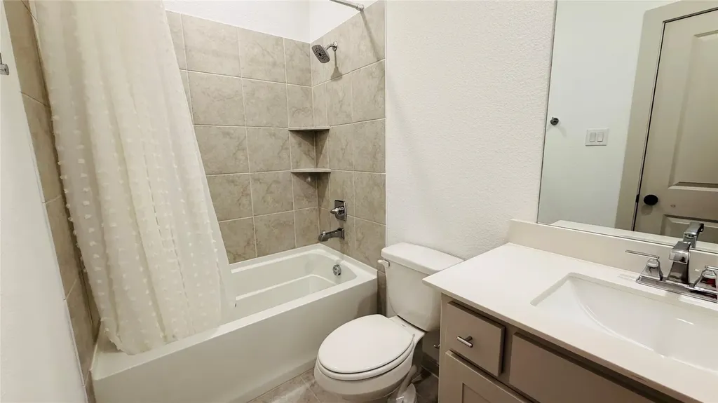 213 Scottish Way Mansfield TX 76063