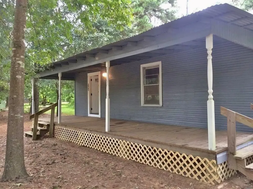 482 County Road 2212 Cleveland TX 77327