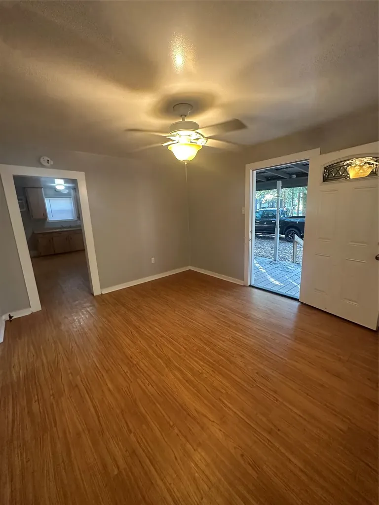 482 County Road 2212 Cleveland TX 77327