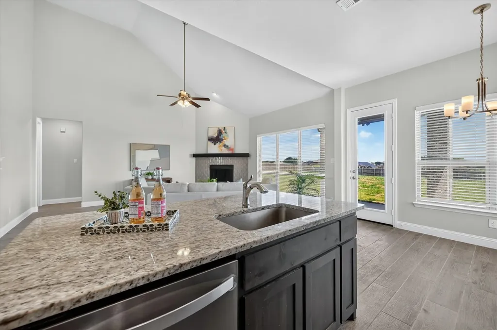 401 Berkeley Drive Waxahachie TX 75167
