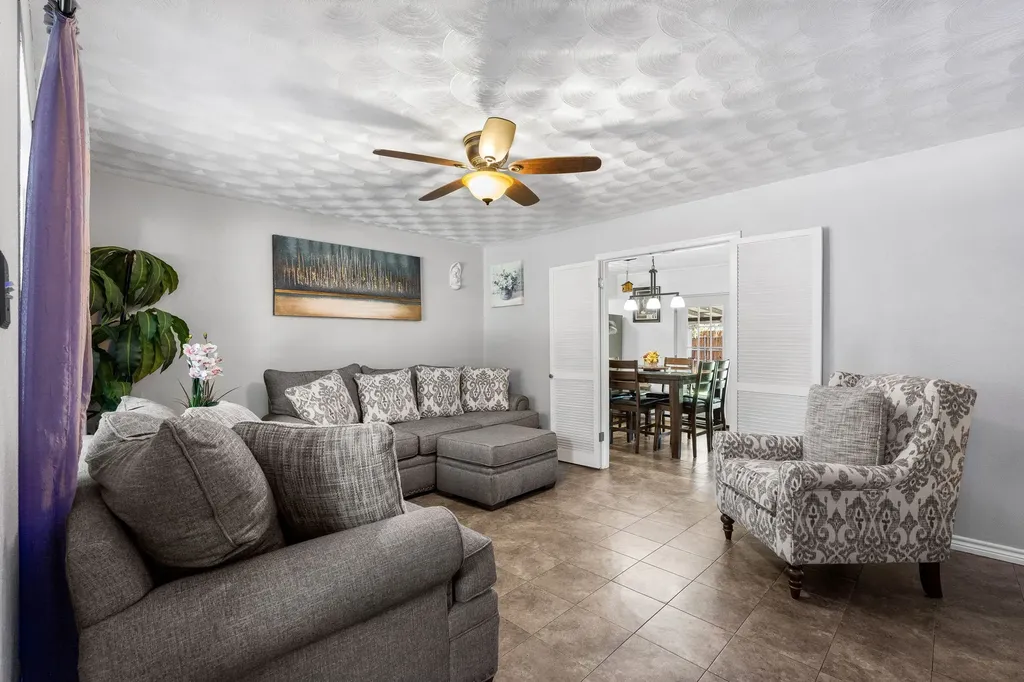 13806 Heartside Place Farmers Branch TX 75234