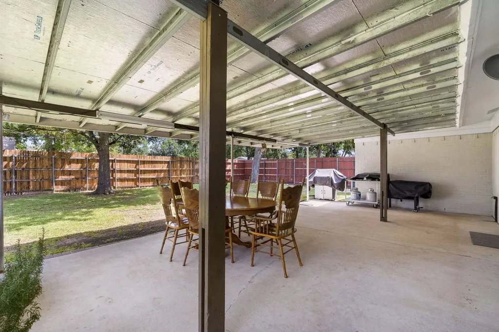 13806 Heartside Place Farmers Branch TX 75234
