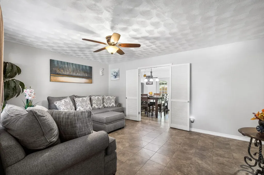 13806 Heartside Place Farmers Branch TX 75234