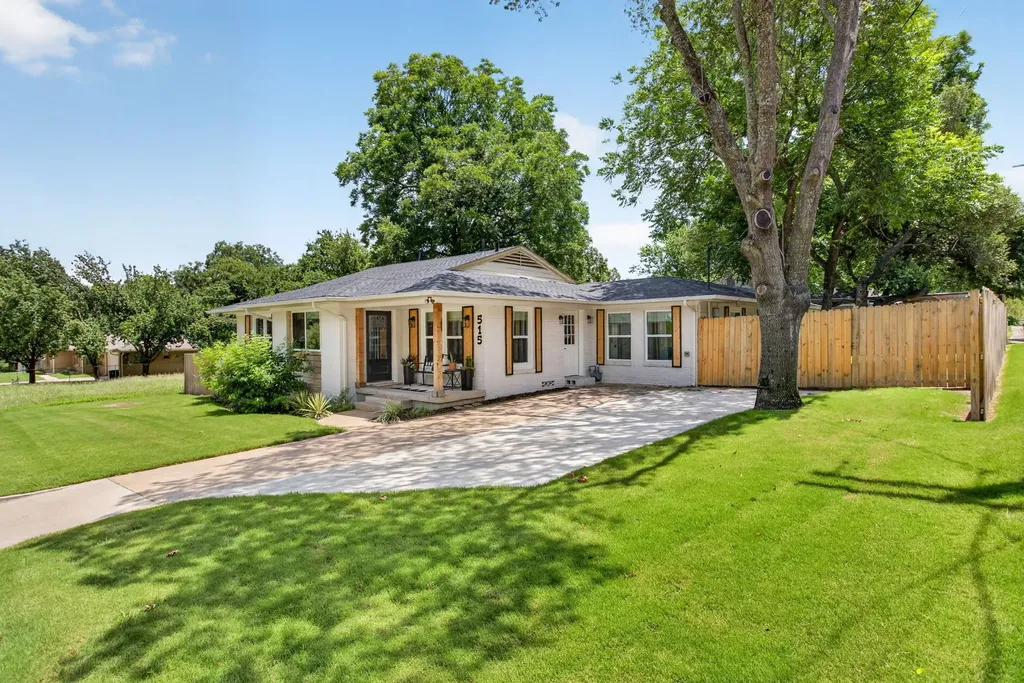 515 W Couts Street Weatherford TX 76086