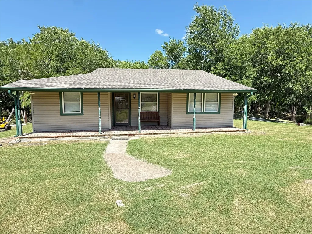 288 County Road 4430 Whitewright TX 75491