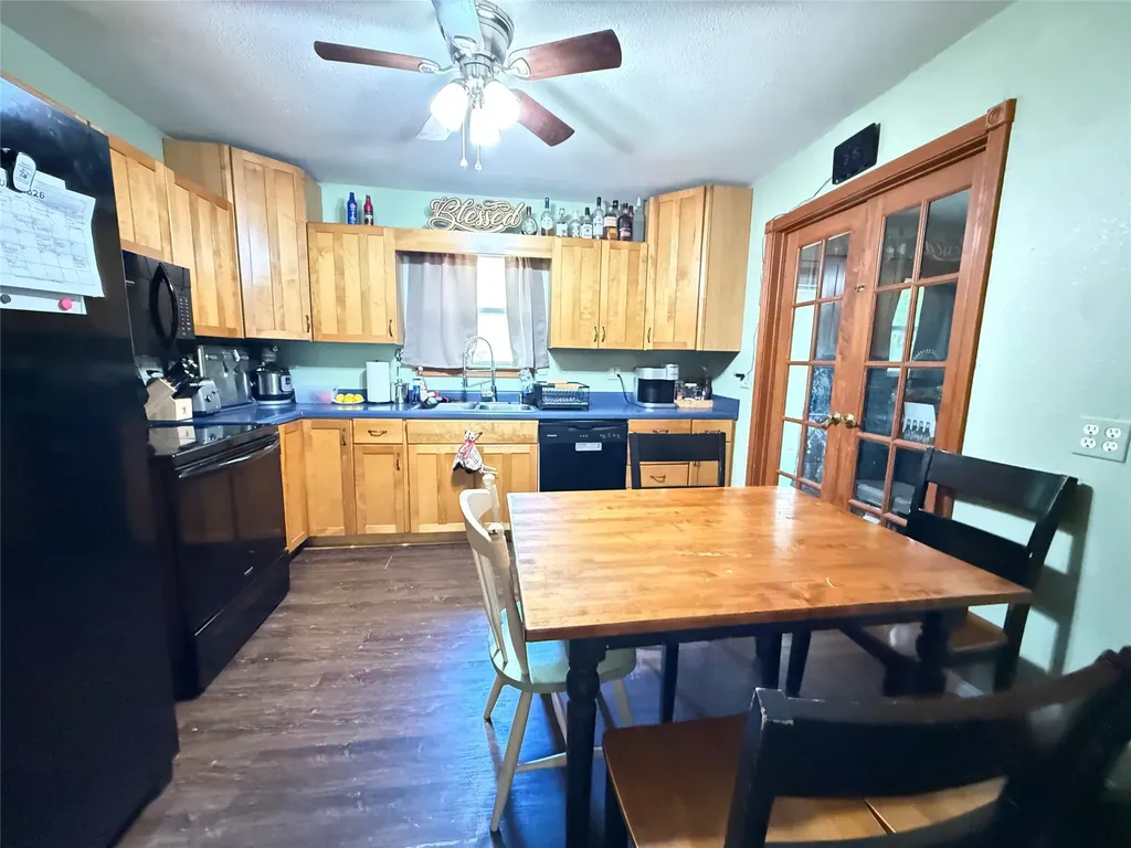 288 County Road 4430 Whitewright TX 75491