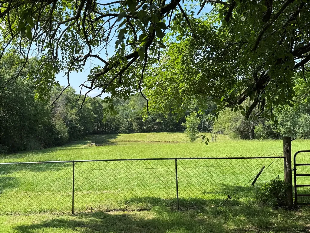 461 County Road 35950 Arthur City TX 75411