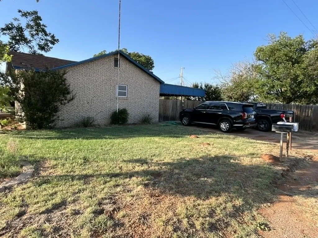 116 Barb Street Roby TX 79543