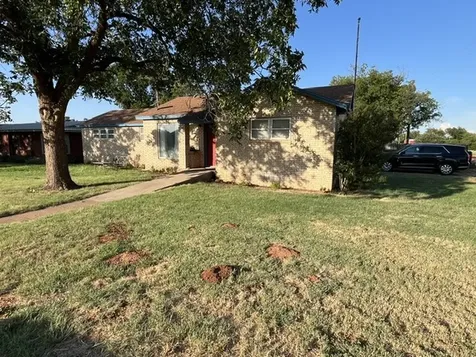 116 Barb Street Roby TX 79543