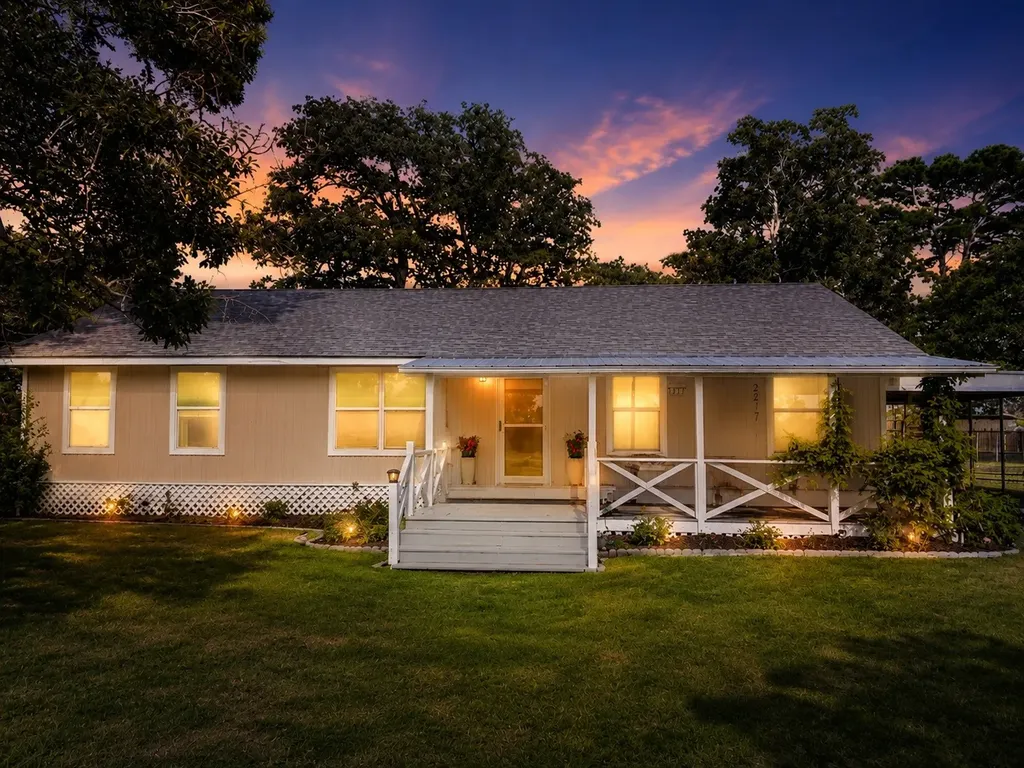 10038 County Road 313 Tyler TX 75706