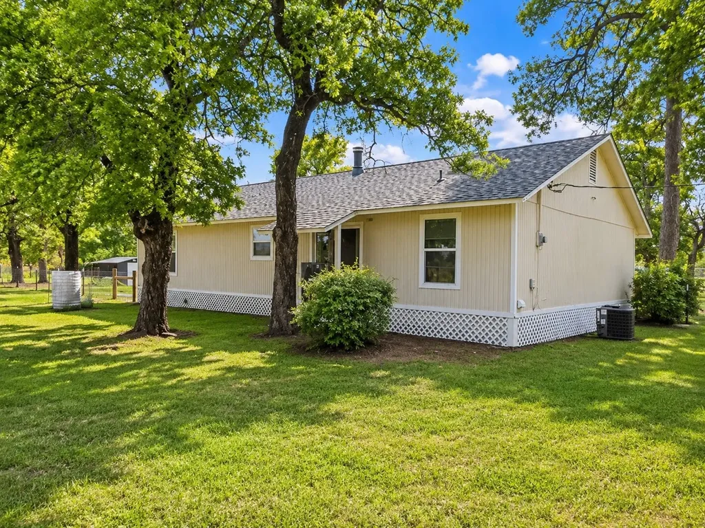 10038 County Road 313 Tyler TX 75706