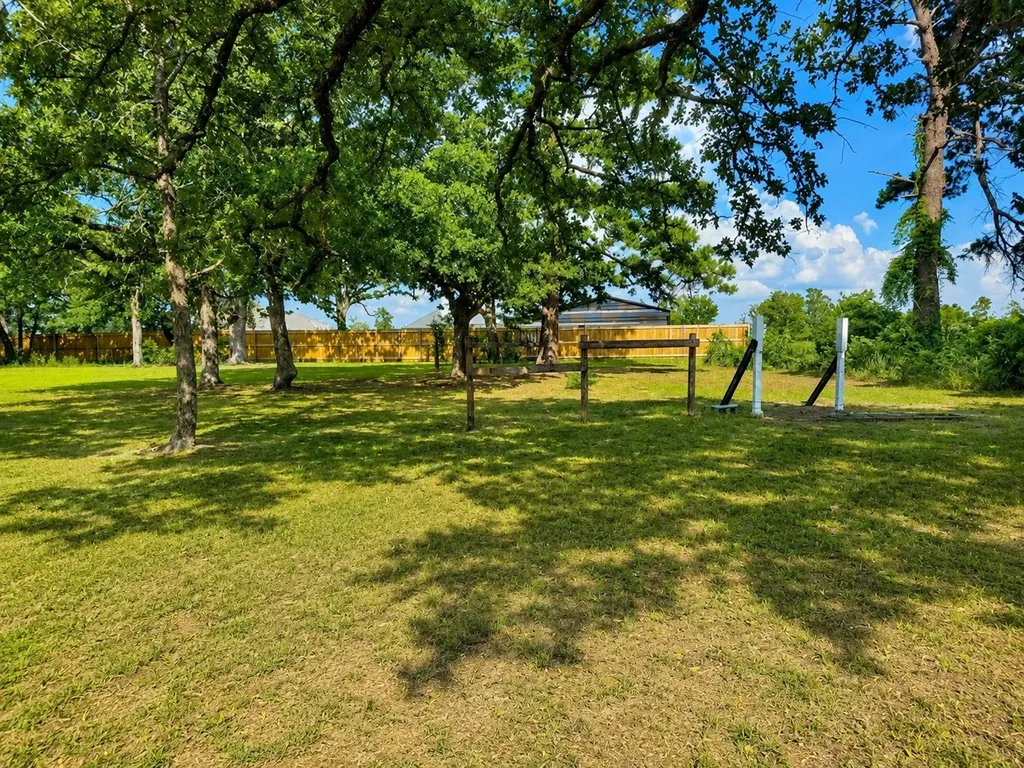 10038 County Road 313 Tyler TX 75706