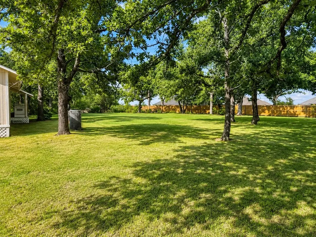 10038 County Road 313 Tyler TX 75706