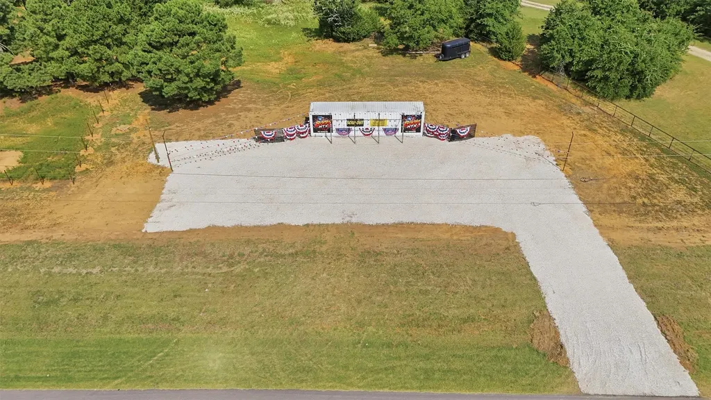 29151 Us Highway 377 Whitesboro TX 76245