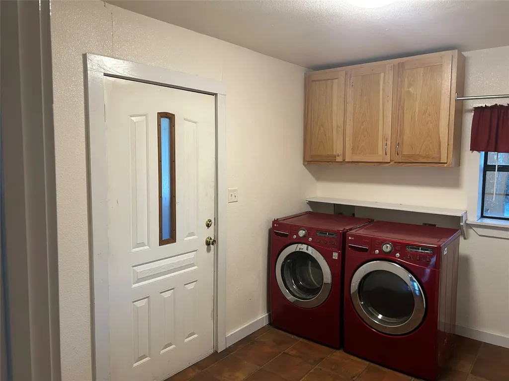 10710 Us Highway 80 Terrell TX 75161