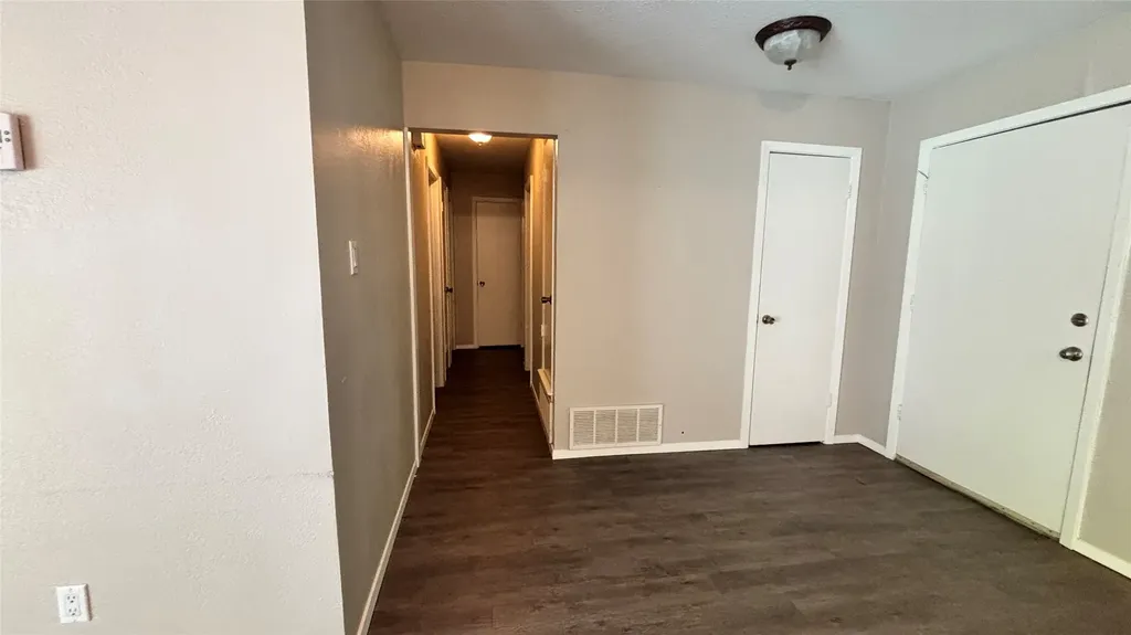 1117 High Point Road Arlington TX 76015