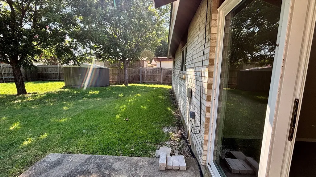 1117 High Point Road Arlington TX 76015